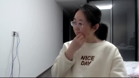 Snapshot of cbz112233 chatting on March 4, 2:53 pm ANNYANNY online show from March 4, 2:53 pm