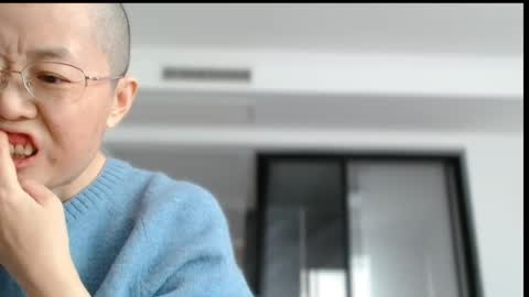 Snapshot of cbz112233 chatting on February 10, 8:51 am ANNYANNY online show from February 10, 8:51 am