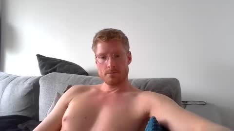 Snapshot of ccloser87 chatting on December 27, 1:18 pm ccloser87 online show from December 27, 1:18 pm