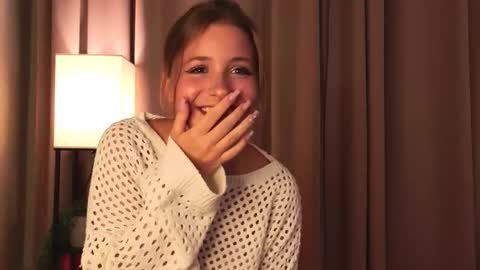 Lina  online show from November 23, 7:24 pm