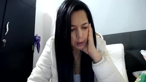 ceci online show from January 9, 12:24 am