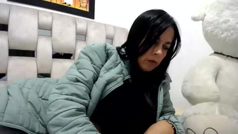 Snapshot of cecihotty4u chatting on February 2, 1:15 am ceci online show from February 2, 1:15 am