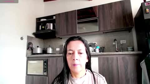 ceci online show from March 8, 6:55 pm