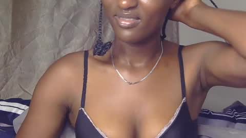 cee_queen online show from June 21, 12:46 am