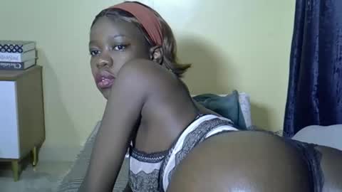Snapshot of ceepretty chatting on October 17, 8:39 am santana online show from October 17, 8:39 am