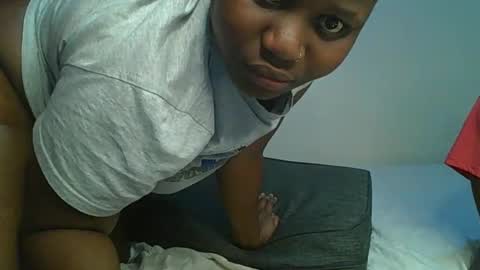 ceepretty25 online show from February 26, 12:53 am