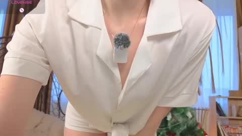 Josie Manesi online show from January 10, 6:26 am