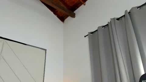 Snapshot of celene_rosejs chatting on July 7, 6:56 pm celene_rosejs online show from July 7, 6:56 pm