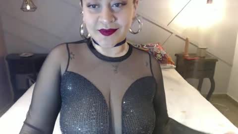 Snapshot of celeste_19sutra chatting on December 24, 1:49 am celeste 19sutra online show from December 24, 1:49 am
