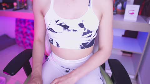 Snapshot of celeste_blazze chatting on December 20, 6:02 pm Celeste online show from December 20, 6:02 pm