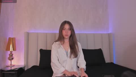 Snapshot of celeste_dalton chatting on February 9, 11:47 am celeste_dalton online show from February 9, 11:47 am