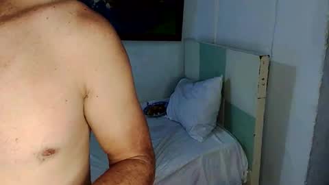 celeste_leon07 online show from April 22, 2:47 am