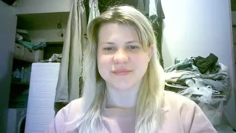 Snapshot of celeste_naughty_ chatting on May 11, 11:05 am celeste_naughty_ online show from May 11, 11:05 am