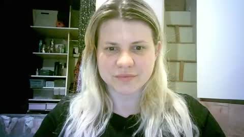 Snapshot of celeste_naughty_ chatting on June 16, 10:18 am celeste_naughty_ online show from June 16, 10:18 am