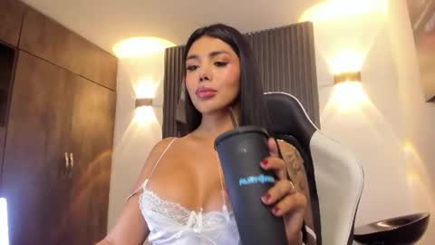 mia  sofiabohorquez INSTAGRAM online show from June 21, 4:09 pm