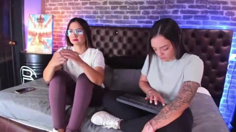 celeste_starsss online show from January 8, 5:05 am