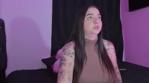 Snapshot of celeste_y_pipe chatting on November 30, 5:00 am Celeste Y Pipe online show from November 30, 5:00 am