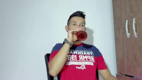 Snapshot of celeste_y_pipe chatting on March 8, 3:32 am Celeste Y Pipe online show from March 8, 3:32 am