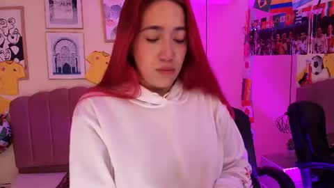 Snapshot of celestee15_ chatting on June 18, 11:25 am Celeste online show from June 18, 11:25 am
