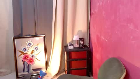 Snapshot of celestial_joannah chatting on November 19, 6:19 pm merry joannah online show from November 19, 6:19 pm