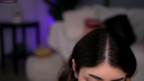 Chleo online show from March 19, 6:06 am