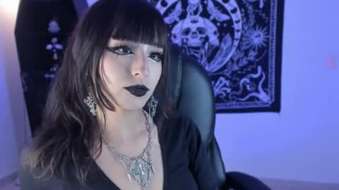   online show from February 10, 1:32 am