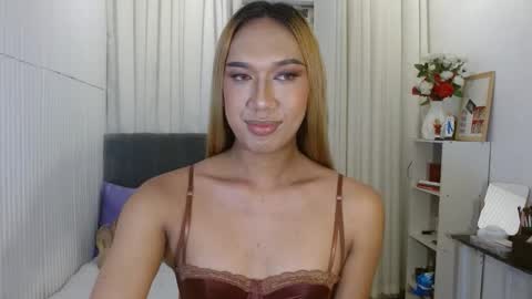 Snapshot of celestinalinaa chatting on November 15, 10:37 pm Celeste online show from November 15, 10:37 pm