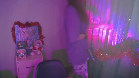 Snapshot of celia_sensual_ chatting on February 25, 4:38 pm celia_sensual_ online show from February 25, 4:38 pm