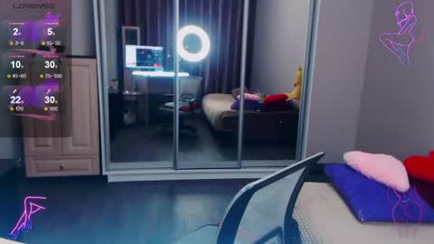 Snapshot of celine_faer1 chatting on June 12, 12:59 pm Celine online show from June 12, 12:59 pm