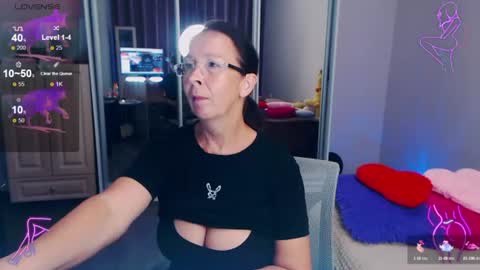 Snapshot of celine_faer1 chatting on June 28, 2:28 am Celine online show from June 28, 2:28 am