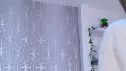 Snapshot of celine_lee chatting on November 13, 3:11 pm Celine online show from November 13, 3:11 pm