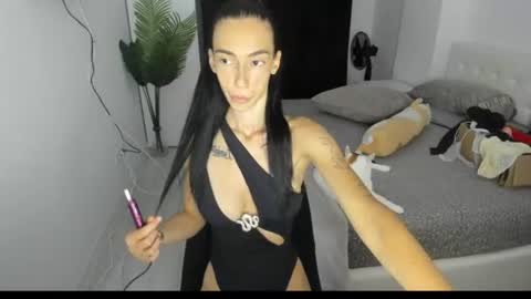 Snapshot of celine_roxelle chatting on July 21, 7:27 pm Celine Roxelle online show from July 21, 7:27 pm
