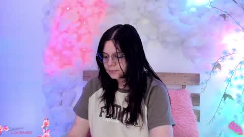 Snapshot of centaurigirls chatting on February 3, 10:54 pm Hello guys my name is Sofi and Lizzie and Vanessa online show from February 3, 10:54 pm