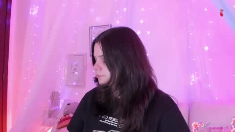 Snapshot of centaurigirls chatting on September 9, 3:06 am Hello guys my name is Sofi and Lizzie and Vanessa online show from September 9, 3:06 am