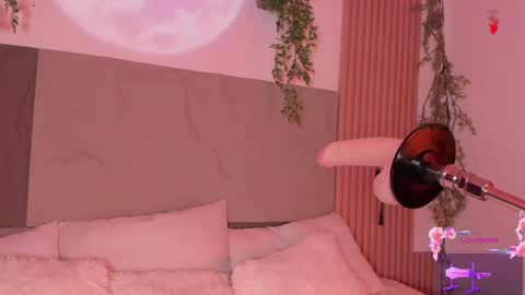 Snapshot of centaurigirls chatting on September 20, 4:02 am Hello guys my name is Sofi and Lizzie and Vanessa online show from September 20, 4:02 am