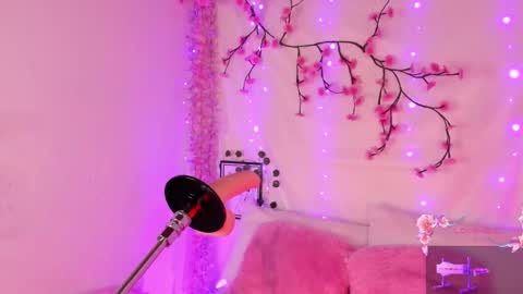 Snapshot of centaurigirls chatting on October 30, 12:01 am Hello guys my name is Sofi and Lizzie and Vanessa online show from October 30, 12:01 am