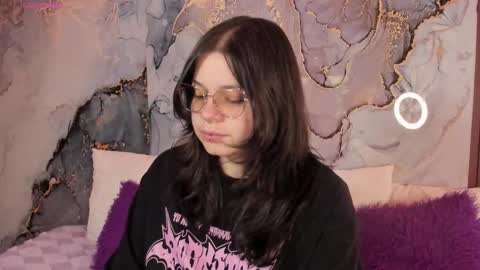 Hello guys my name is Sofi and Lizzie and  Vanessa online show from February 19, 4:30 am