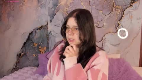 Hello guys my name is Sofi and Lizzie and  Vanessa online show from February 20, 4:20 am