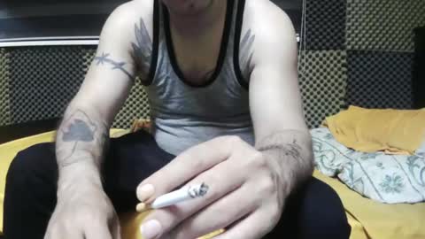 Snapshot of cezar46 chatting on October 26, 9:10 pm cezar online show from October 26, 9:10 pm