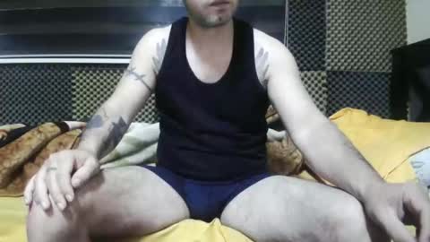 Snapshot of cezar46 chatting on November 13, 3:49 am cezar online show from November 13, 3:49 am