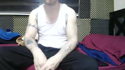 Snapshot of cezar46 chatting on November 25, 3:56 pm cezar online show from November 25, 3:56 pm