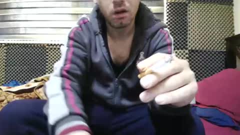 Snapshot of cezar46 chatting on December 20, 12:45 pm cezar online show from December 20, 12:45 pm