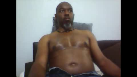 Snapshot of cflayv chatting on December 4, 8:07 pm cflayv online show from December 4, 8:07 pm
