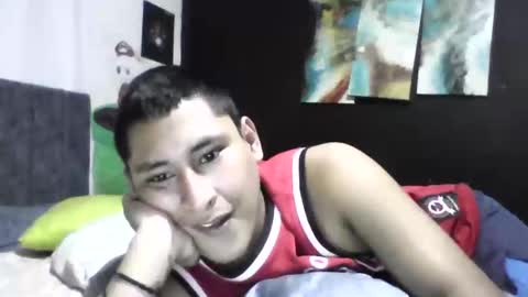 Snapshot of cg1804431 chatting on May 21, 5:09 pm cg1804431 online show from May 21, 5:09 pm