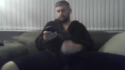 Snapshot of ch33ky85 chatting on January 12, 10:54 pm ch33ky85 online show from January 12, 10:54 pm