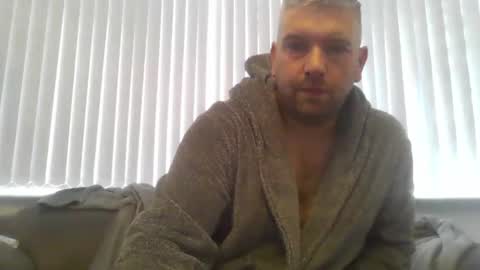 Snapshot of ch33ky85 chatting on November 10, 10:47 am ch33ky85 online show from November 10, 10:47 am