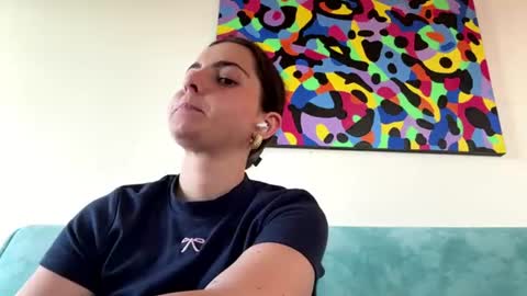 Nini online show from June 8, 3:23 pm