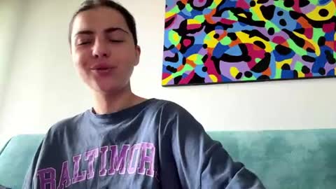 Nini online show from June 18, 7:08 am