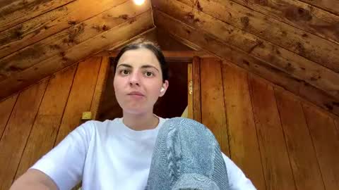 Nini online show from July 16, 1:28 pm