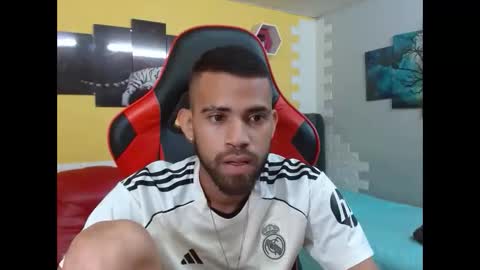 Snapshot of chacorta_ chatting on February 25, 2:59 pm chacorta_ online show from February 25, 2:59 pm